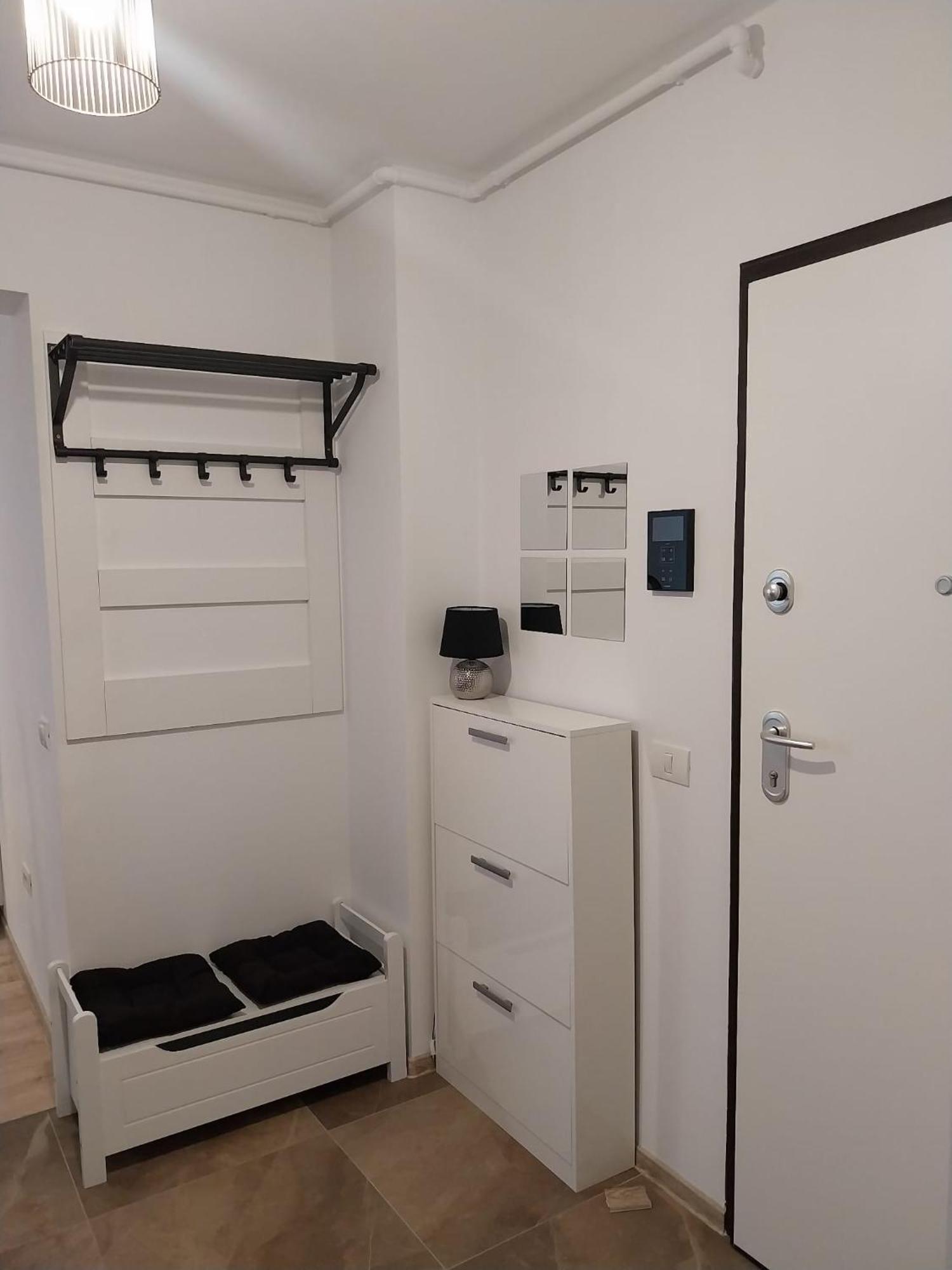 Coresi Topcity 2Camere Apartment Брашов Екстериор снимка